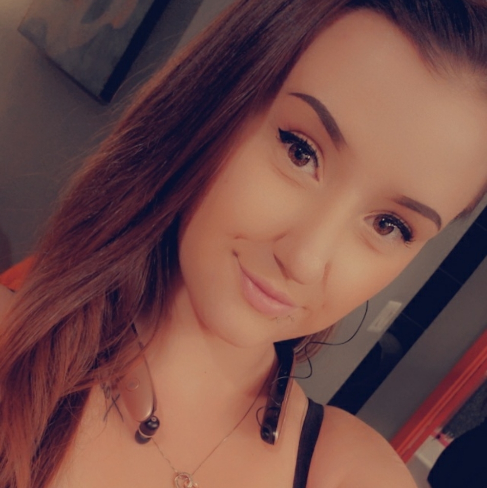 Meet your Posher, Madi